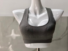 2019 new seamless sports short blouse with chest pad