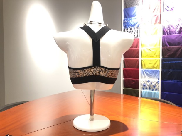2019 new seamless stripe bronzing offset 2 thick shoulder strap short top