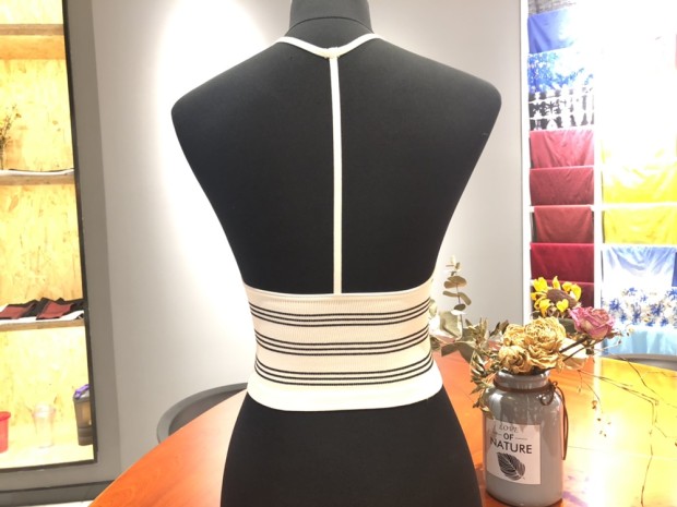 Seamless word beauty back stripe sleeveless blouse sexy special