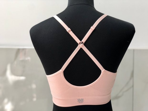 2019 new seamless sports female back cross strap vest with chest pad