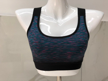 2019 new seamless sports short top color stripe with chest pad