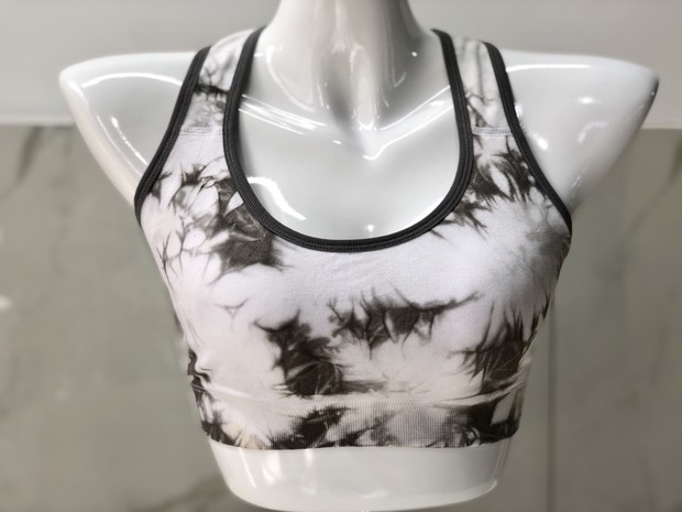 2019 new seamless sports female back cross short shirt tie dyed chest pad