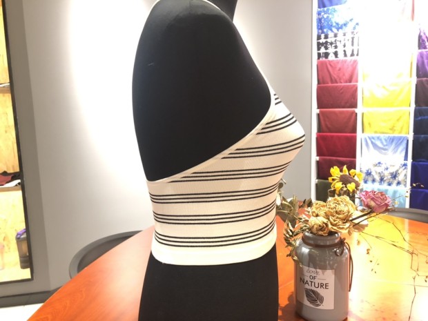Seamless word beauty back stripe sleeveless blouse sexy special