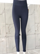 2019 new seamless pants pattern cropped trousers