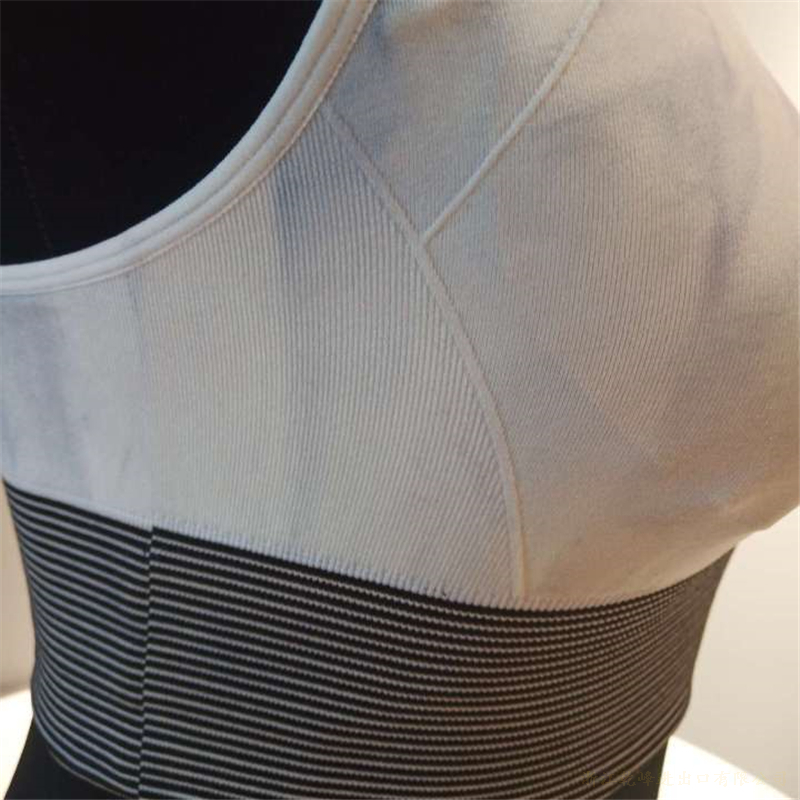 Tie-dye sports fashion vest