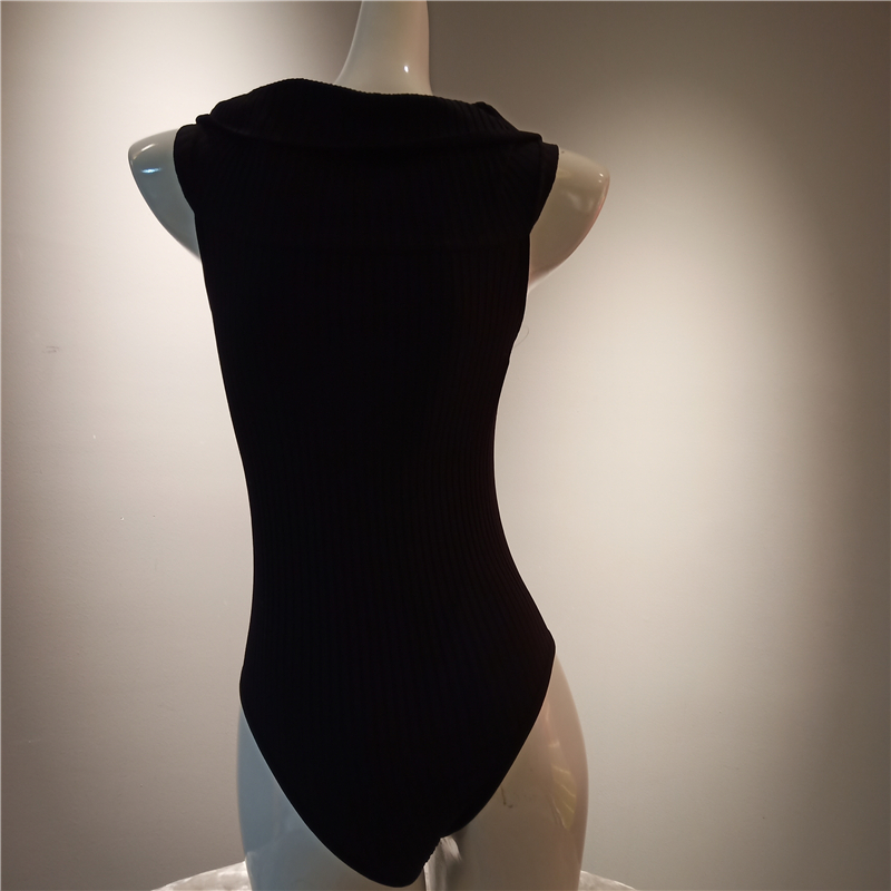 Bib jumpsuit