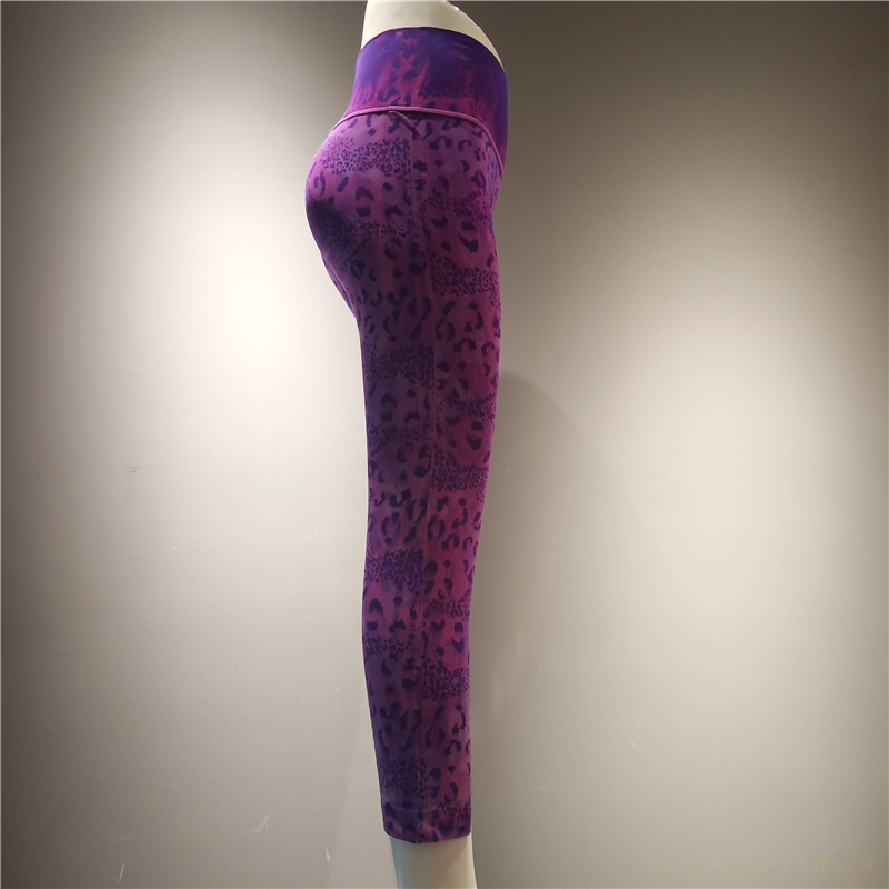 Classic tie-dye pants